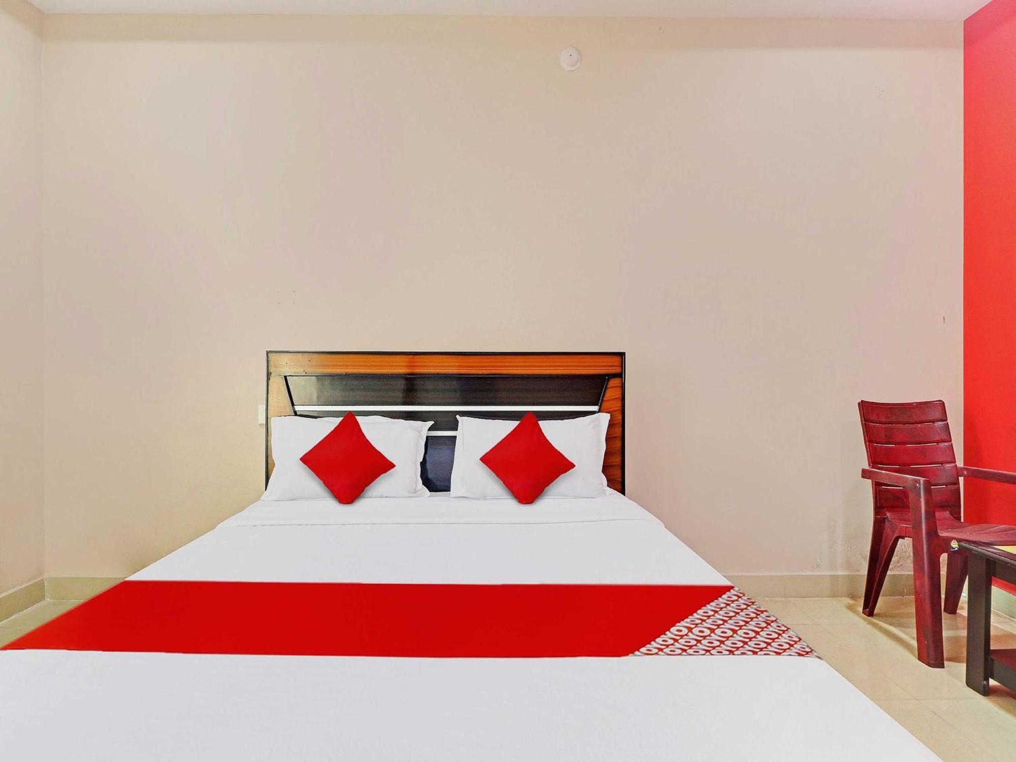 Hotel O Vasista Residency Hyderabad Exterior foto