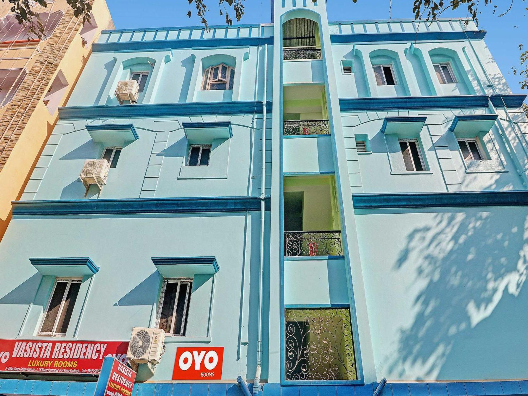 Hotel O Vasista Residency Hyderabad Exterior foto